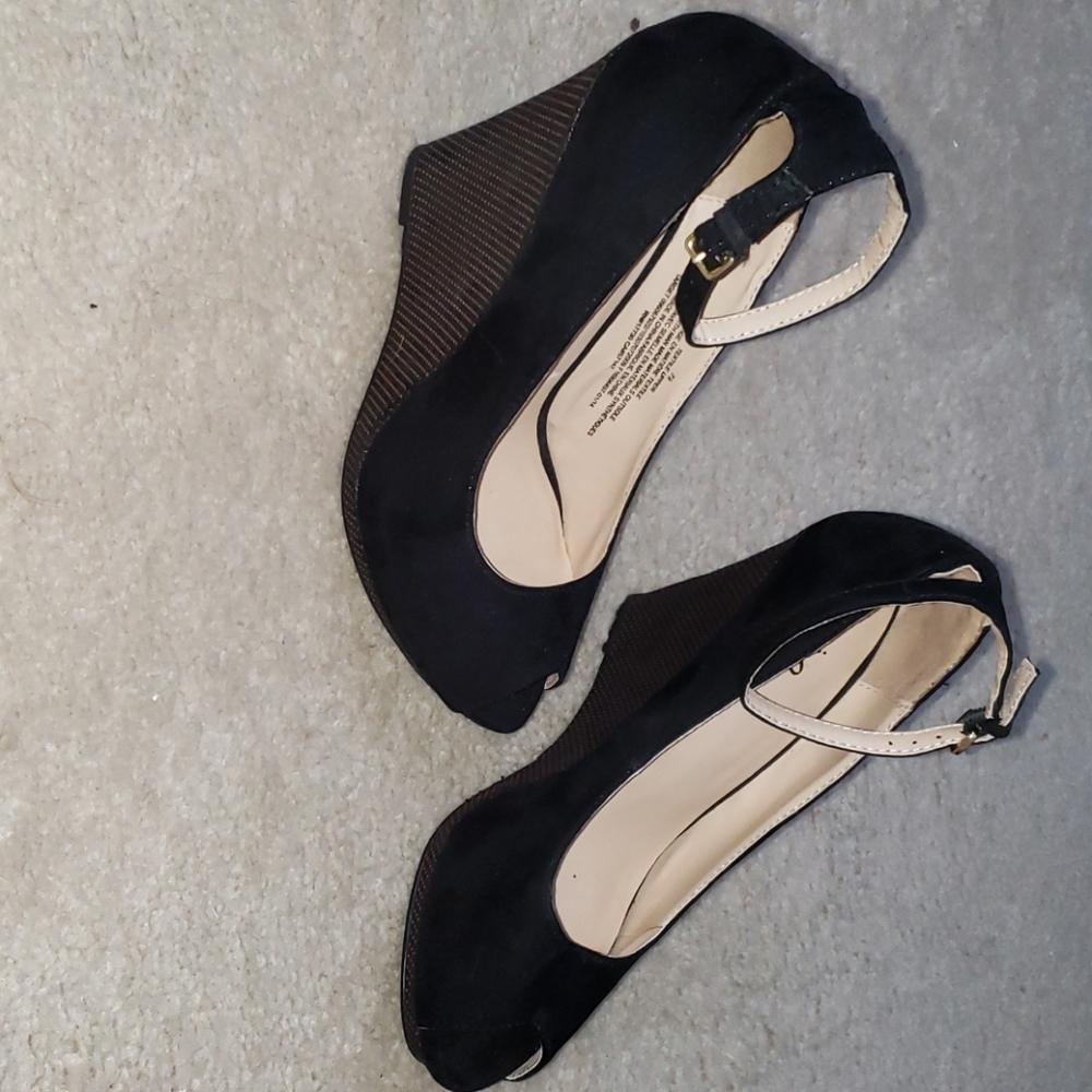 Never really worn, great condition